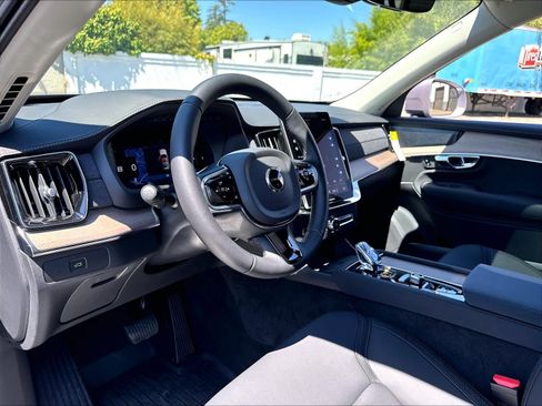 New 2026 Volvo XC90 B6 Plus w/ Protection Package AWD/4WD image 8