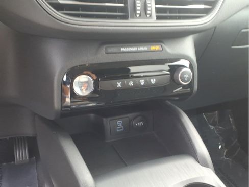 Used 2023 Ford Escape Active w/ Tech Pack #1 AWD/4WD image 17