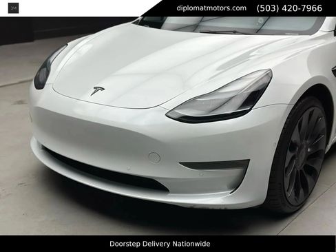 Used 2022 Tesla Model 3 Performance image 13