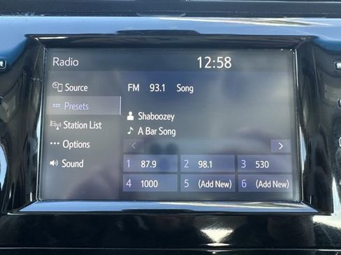 Used 2018 Toyota Camry SE image 18