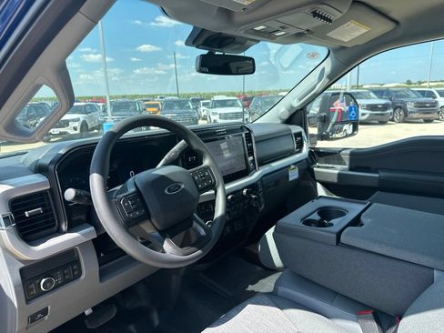 New 2026 Ford F250 XLT w/ XLT Premium Package AWD/4WD image 16