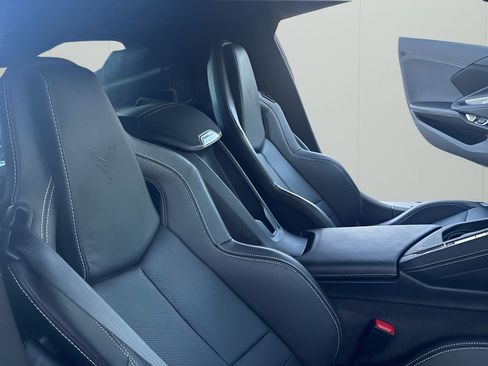 Used 2020 Chevrolet Corvette Stingray Coupe w/ 1LT RWD image 14