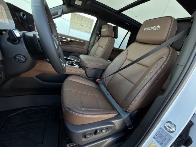 New 2026 Chevrolet Tahoe High Country AWD/4WD image 20