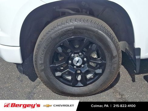 Used 2023 Chevrolet Silverado 1500 RST AWD/4WD image 10