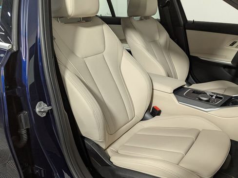 Used 2025 BMW 330i xDrive Sedan w/ M Sport Package image 25