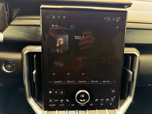 Used 2025 GMC Acadia Elevation FWD image 48