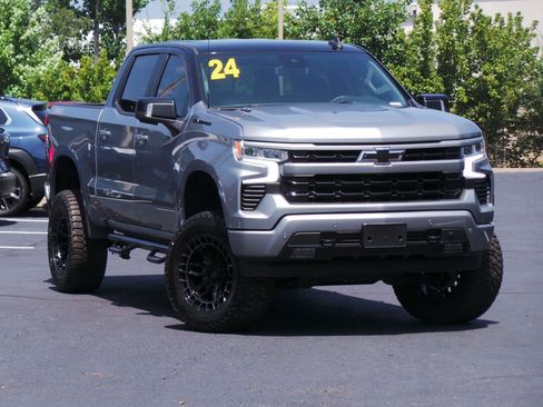 Used 2024 Chevrolet Silverado 1500 RST w/ Convenience Package II AWD/4WD image 2