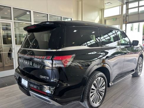 Certified 2026 INFINITI QX80 Luxe w/ Cargo Package AWD/4WD image 6