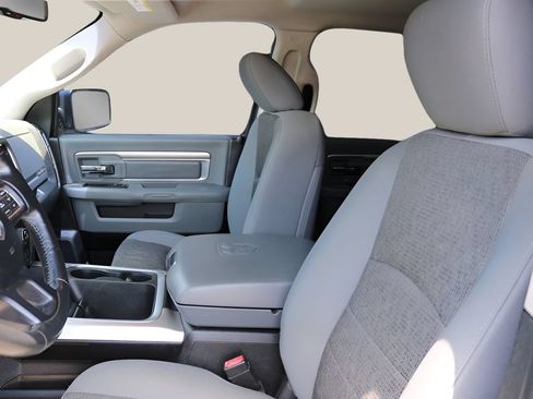 Used 2016 RAM 1500 Lone Star RWD image 12