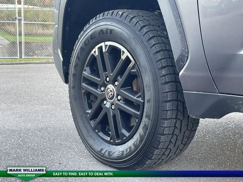 Used 2022 Toyota Tundra SR5 image 18