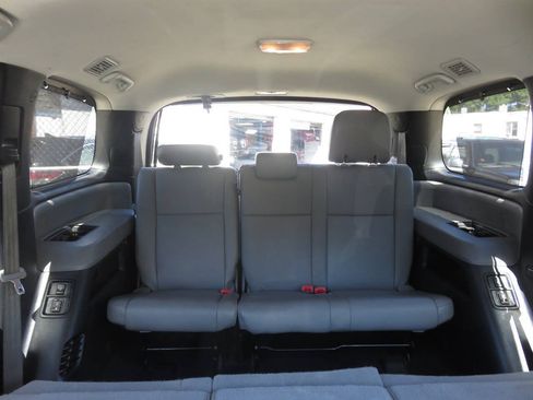 Used 2014 Toyota Sequoia Limited AWD/4WD image 22