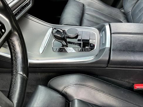 Used 2019 BMW X5 xDrive40i w/ Convenience Package AWD/4WD image 18