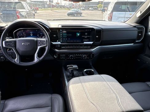 Used 2024 Chevrolet Silverado 1500 RST w/ Convenience Package II AWD/4WD image 8