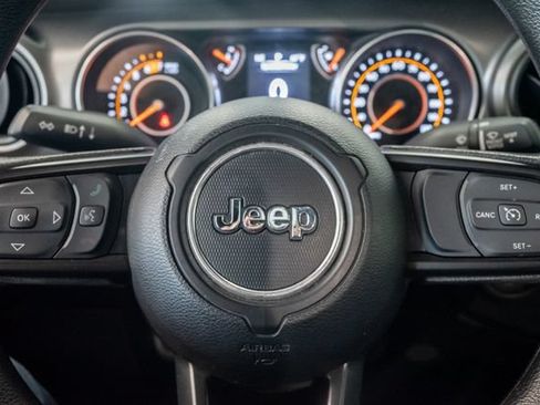 Used 2023 Jeep Wrangler Unlimited Sport AWD/4WD image 12