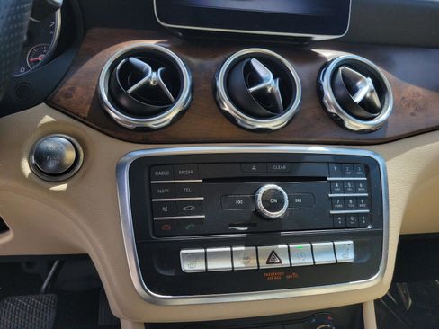 Certified 2019 Mercedes-Benz GLA 250 image 21