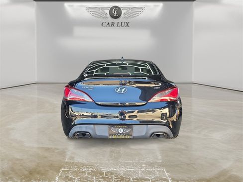 Used 2013 Hyundai Genesis 2.0T image 4