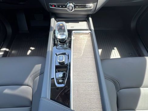 New 2026 Volvo XC60 T8 Plus AWD/4WD image 17