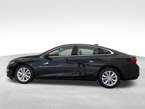 Used 2024 Chevrolet Malibu LT FWD image 2