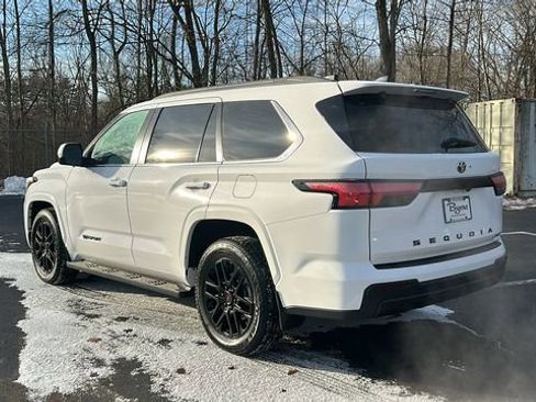 Used 2025 Toyota Sequoia SR5 w/ SR5 Premium Package image 10