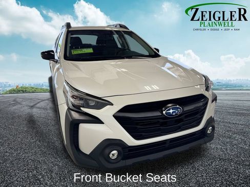 Used 2023 Subaru Outback Premium AWD/4WD image 8