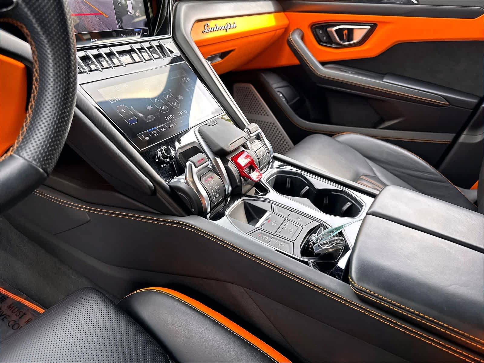 Used 2023 Lamborghini Urus S AWD/4WD image 21