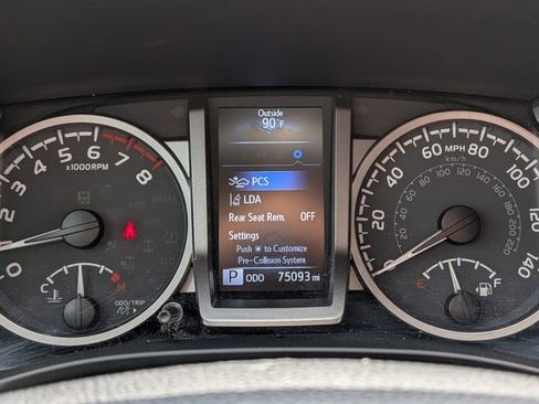 Used 2023 Toyota Tacoma SR5 RWD image 16