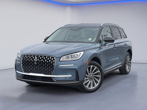 Used 2024 Lincoln Corsair Reserve image 2