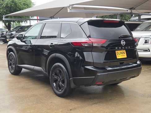 New 2026 Nissan Rogue SV FWD image 5
