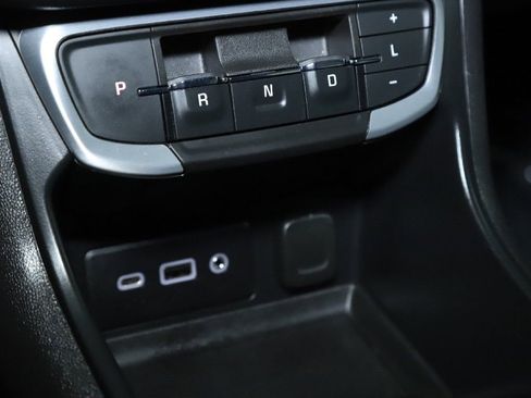 Used 2023 GMC Terrain SLE w/ Driver Convenience Package FWD image 28