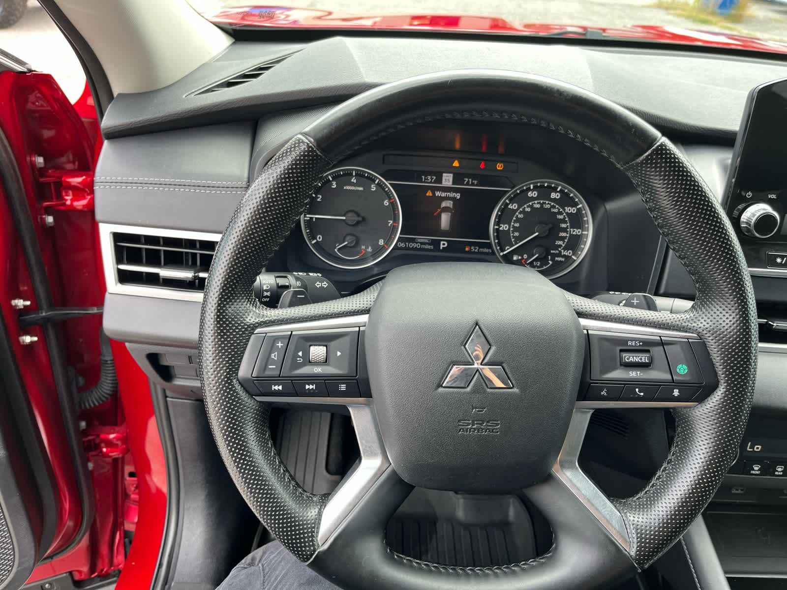Used 2024 Mitsubishi Outlander SE AWD/4WD image 13