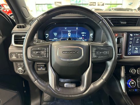 Used 2024 GMC Yukon Denali Ultimate AWD/4WD image 17