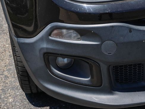 Used 2017 Jeep Renegade Altitude FWD image 18