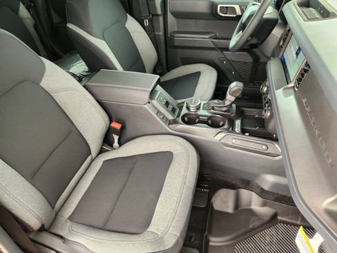New 2026 Ford Bronco 4-Door AWD/4WD image 13