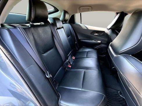 Used 2024 Toyota Prius XLE FWD image 19