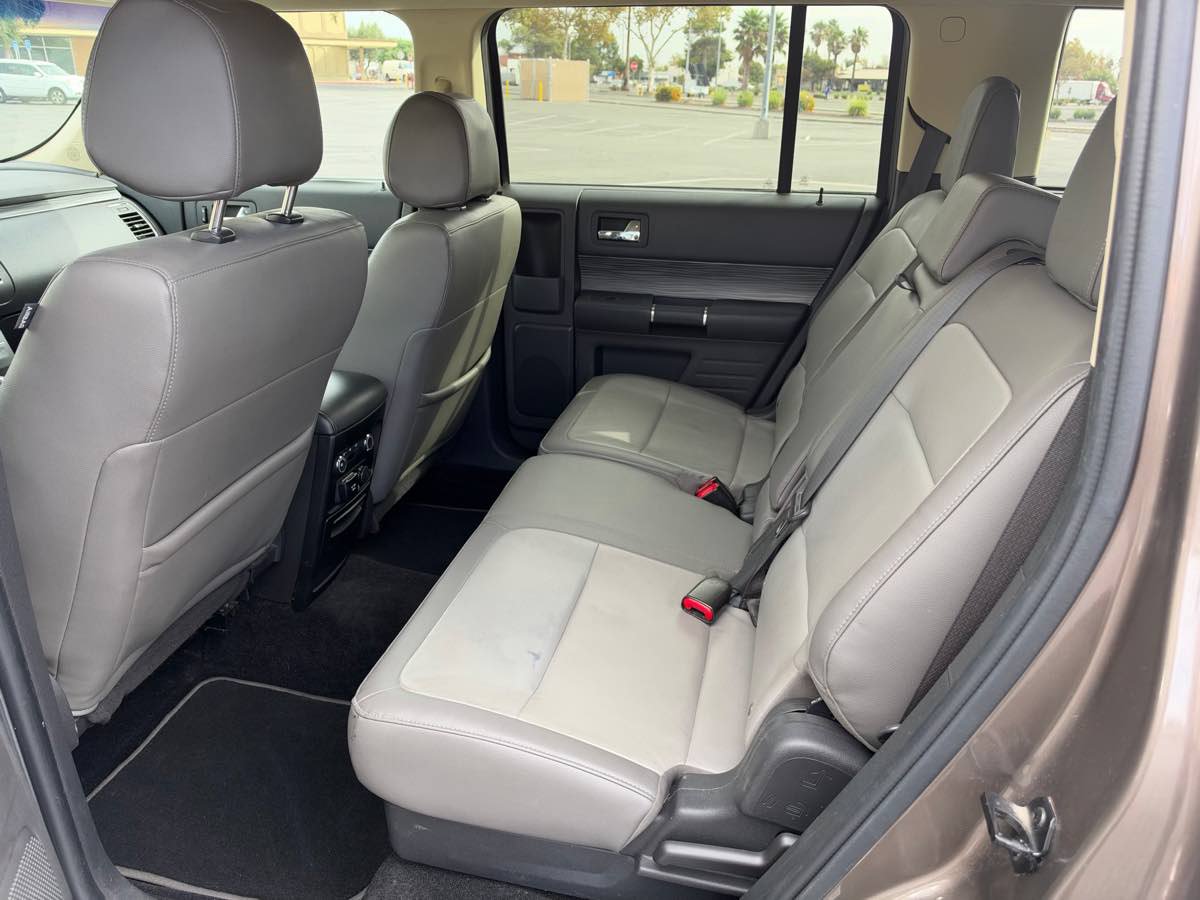 Used 2019 Ford Flex SEL w/ Equipment Group 202A FWD image 24