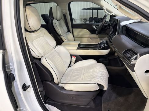 Used 2023 Lincoln Navigator Black Label AWD/4WD image 30