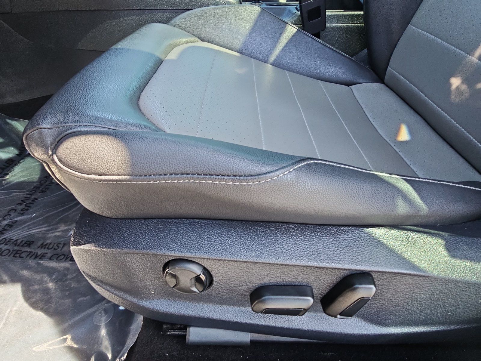 Used 2015 Volkswagen Golf SEL FWD image 28