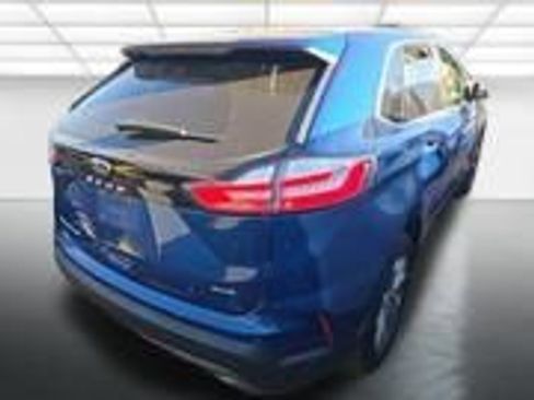 Used 2023 Ford Edge Titanium image 11