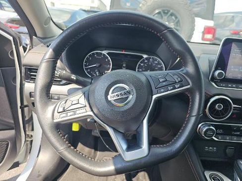 Used 2023 Nissan Sentra SR w/ SR Premium Package image 8