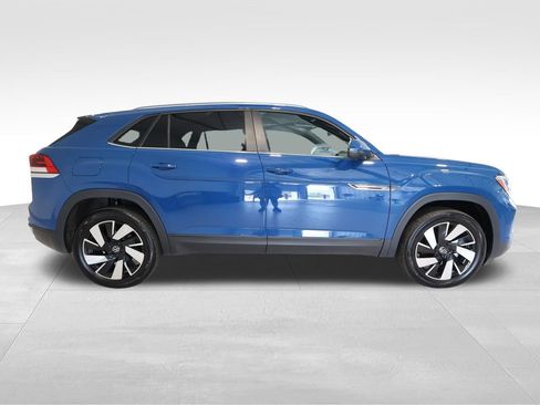 Used 2026 Volkswagen Atlas Cross Sport SE FWD image 5