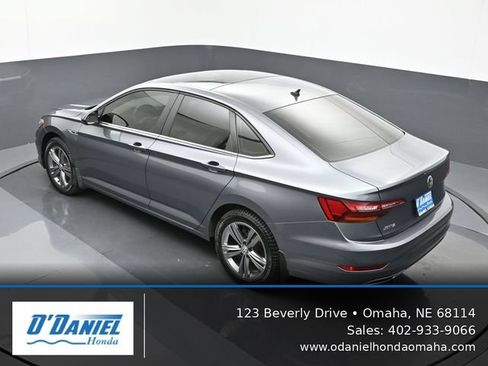 Used 2019 Volkswagen Jetta R-Line FWD image 15