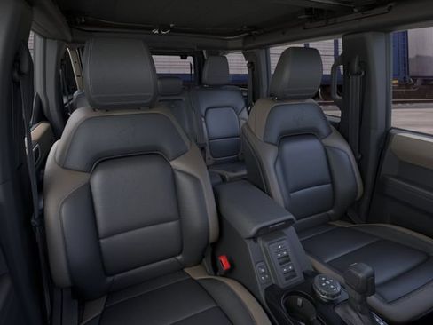 New 2026 Ford Bronco Big Bend w/ Black Diamond Package AWD/4WD image 11