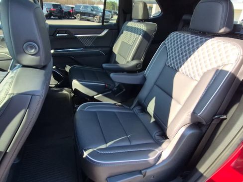 New 2026 GMC Acadia Denali w/ Super Cruise Package AWD/4WD image 8