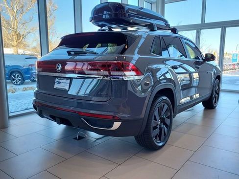 New 2026 Volkswagen Atlas Cross Sport SE image 8