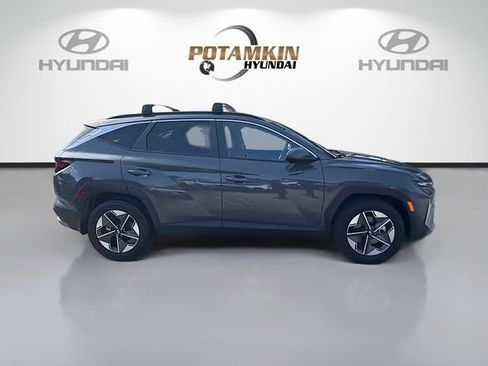 Used 2025 Hyundai Tucson SEL FWD image 4