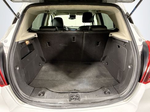 Used 2021 Buick Encore Preferred image 35