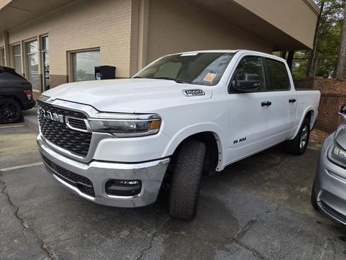 Used 2025 RAM 1500 Big Horn AWD/4WD image 1