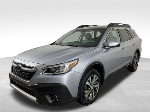Used 2022 Subaru Outback Limited AWD/4WD image 4
