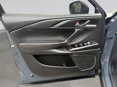 Used 2022 MAZDA CX-9 Carbon Edition image 12
