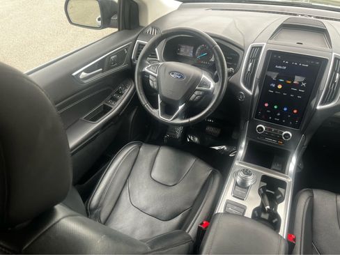 Used 2022 Ford Edge Titanium w/ Equipment Group 301A AWD/4WD image 15
